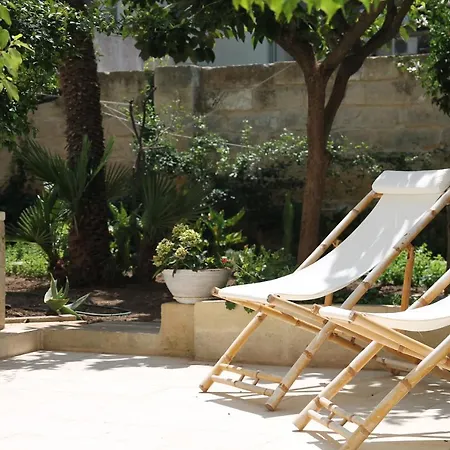 Meraki Bed & Breakfast *
