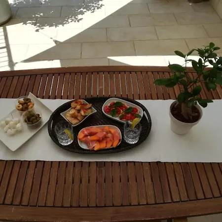 Bed & Breakfast Meraki