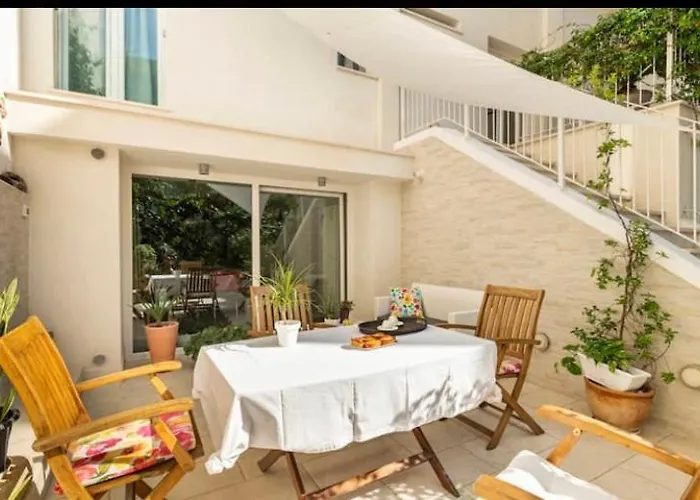 Bed & Breakfast Meraki 3*